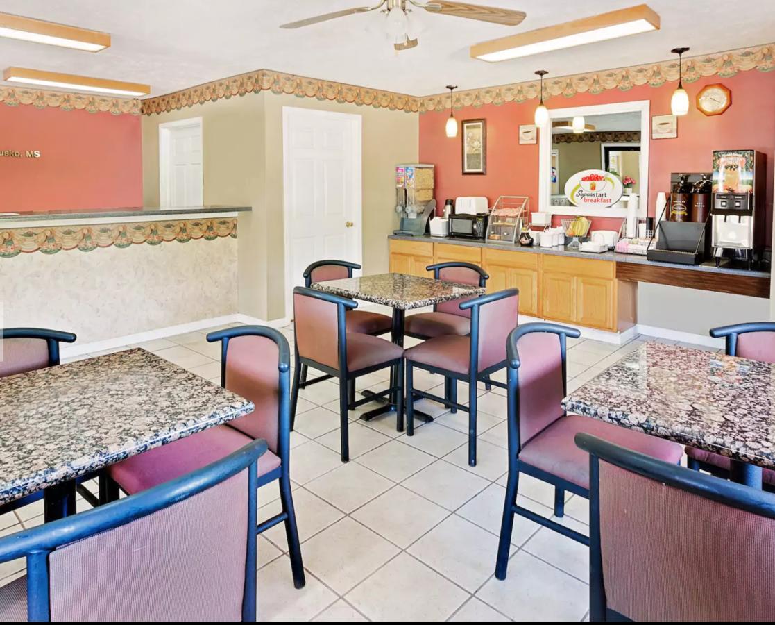 Super 8 By Wyndham Kosciusko Motel Kültér fotó